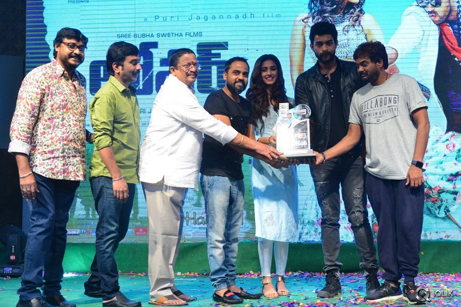 Loafer-Movie-Platinum-Disc-Function